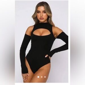 White fox losing touch Cutout Cold-Shoulder Long Sleeve Top - Black